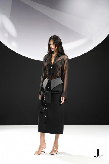 Butterfly Vi.B Shirt x Lisa-collar Midi Skirt