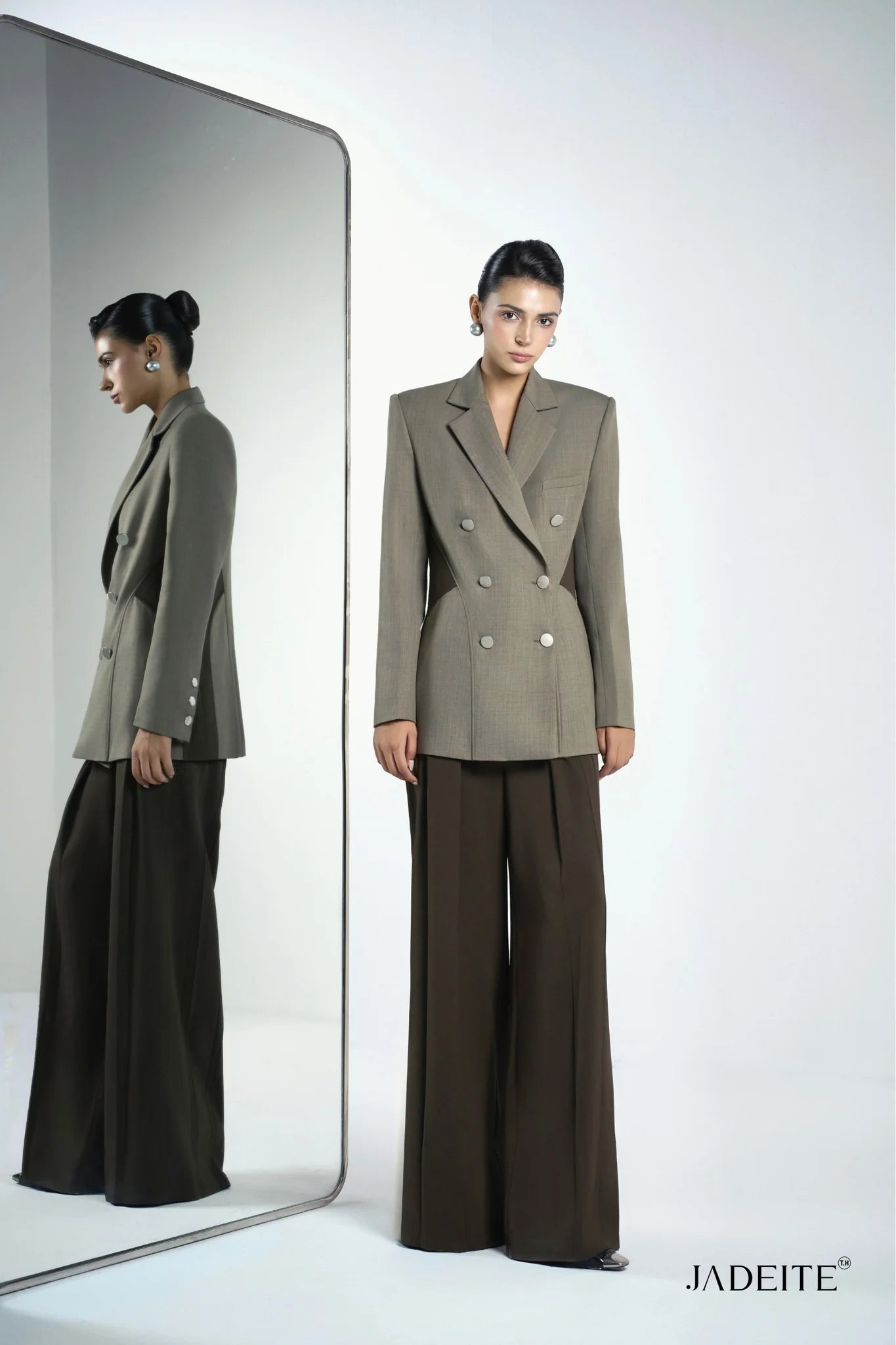 Slim Ash grey Vest & Vie Light G Pants
