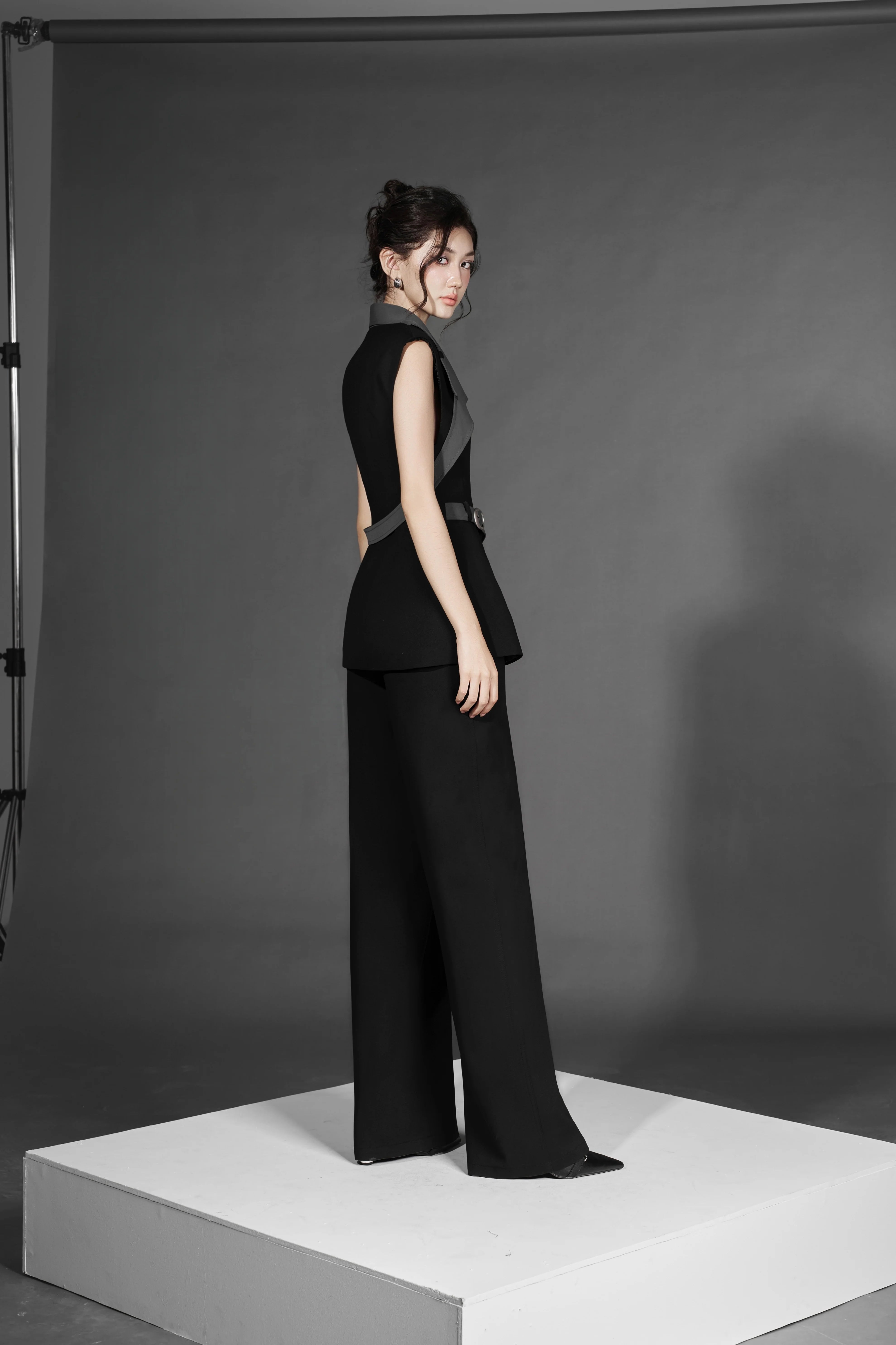 Collar-Belt C/B Vest Dress x Z to C/B Pants